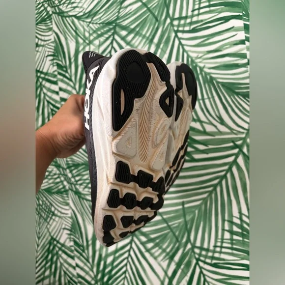 Womens Hoka Clifton 9 running shoes size 9 - Picture 3 of 6